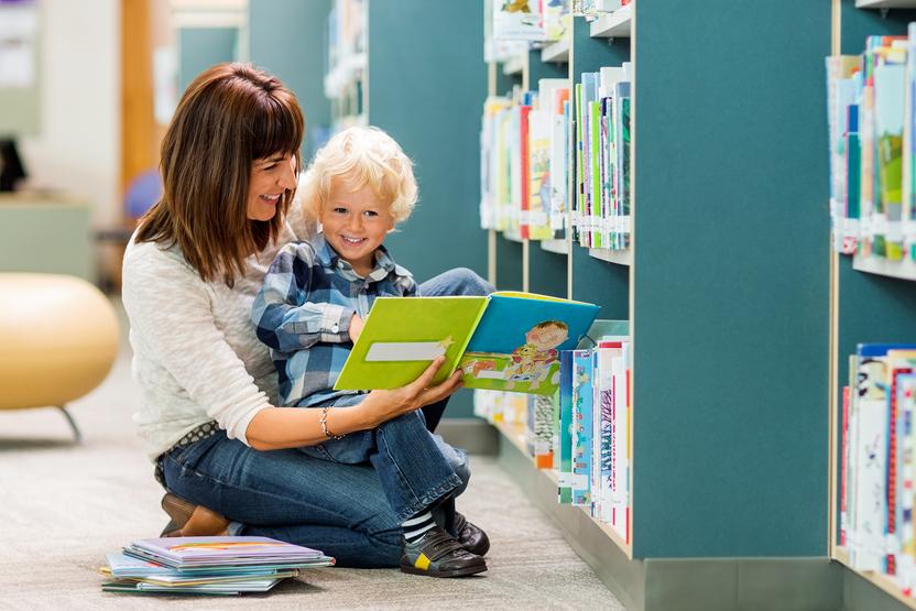 Kinderzimmer Wandregal